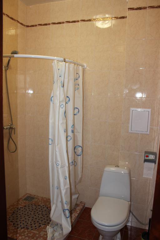 Golden Lion Hotel Boryspilʼ Quarto foto